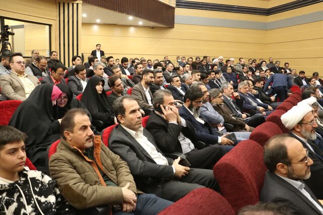 آیین تجلیل از پژوهشگران و فناوران برگزیده در قم برگزار شد 