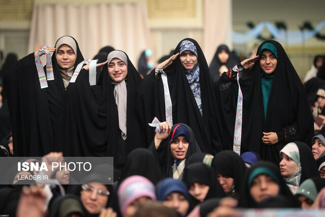 فراهم سازی زمینه گفتوگوی عالمانه میان دانشجویان وظیفه نهاد نمایندگی رهبری در دانشگاه است