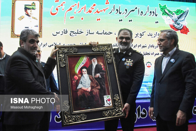 حضور مقتدرانه در پهنههای آبی و اسکورت شناورهای ایرانی با سهند و کردستان