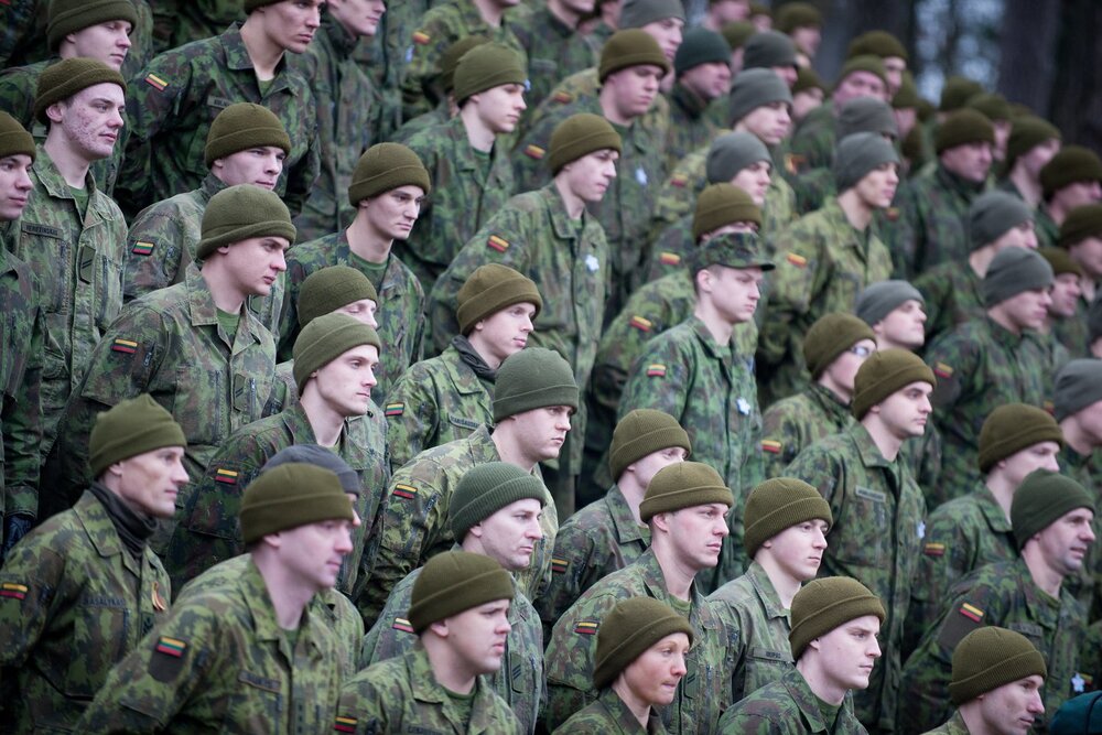 عضو ناتو از بیم روسیه خدمت اجباری سربازی را از سر گرفت