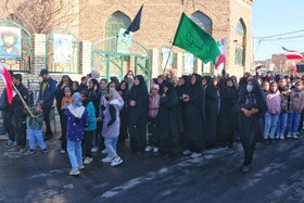 مراسم تشییع و تدفین پیکر مطهر شهید گمنام ۱۸ساله دفاع مقدس در همدان