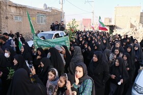 مراسم تشییع و تدفین پیکر مطهر شهید گمنام ۱۸ساله دفاع مقدس در همدان