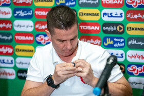 نشست خبری اوسمار ویرا، سرمربی پرسپولیس پیش از دیدار با استقلال