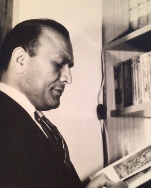 غلامحسین یوسفی که بود؟