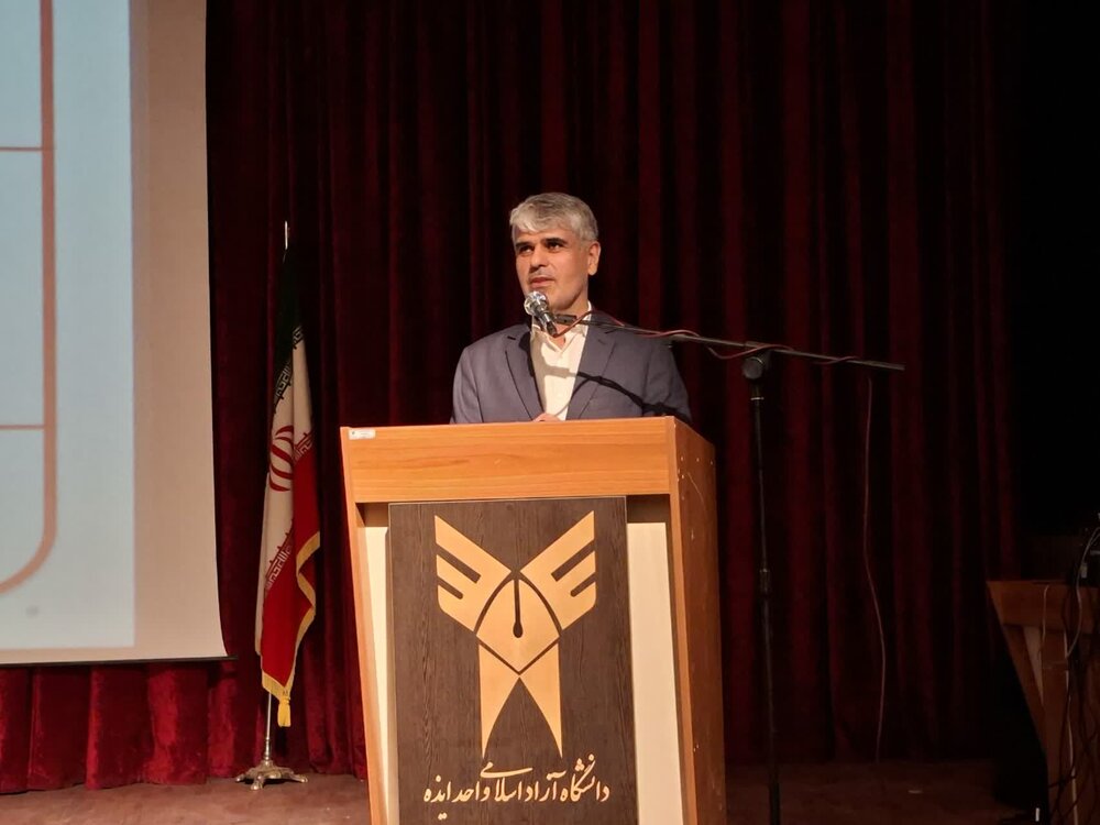 نماینده ایذه در مجلس: دانشگاه‌ها باید از دانش‌محوری به مهارت‌محوری حرکت کنند