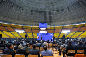احمد دنیا مالی، وزیر ورزش و جوانان در افتتاح سالن ۶۵۰۰ نفری شهید رئیسی مجموعه ثامن مشهد