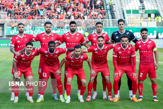 پرسپولیس - پیکان در ورزشگاه دستگردی