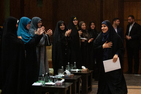 فرزانه صادق، وزیر راه در آیین افتتاحیه هفته زن و تکریم مقام مادر