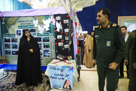 بازدید سردار ناصر بهروز، جانشین فرمانده سپاه ثارالله استان از نمایشگاه «اسوه» - کرمان