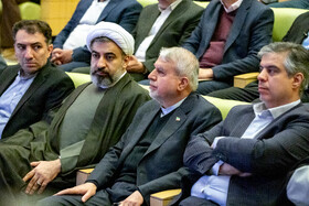 از راست - مهدی زندیه‌وکیلی استاندار مرکزی و سید رضا صالحی امیری وزیر میراث فرهنگی، گردشگری و صنایع دستی در آیین افتتاحیه هفته فرهنگی بر آستان آفتاب