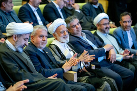 سید رضا صالحی امیری وزیر میراث فرهنگی، گردشگری و صنایع دستی، آیت‌الله دری نجف‌آبادی عضو تشخیص مصلحت نظام و نماینده ولی فقیه در استان مرکزی، مهدی زندیه‌وکیلی استاندار مرکزی، حجت الاسلام کمساری رئیس موسسه تنظیم و نشر آثار امام خمینی (ره) و محمد بیات نماینده مردم خمین در مجلس شورای اسلامی