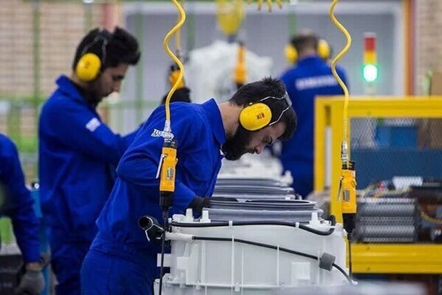 دانشجویان مستعد دانشگاه آزاد واحد علوم‌ و تحقیقات جذب صنایع می‌شوند