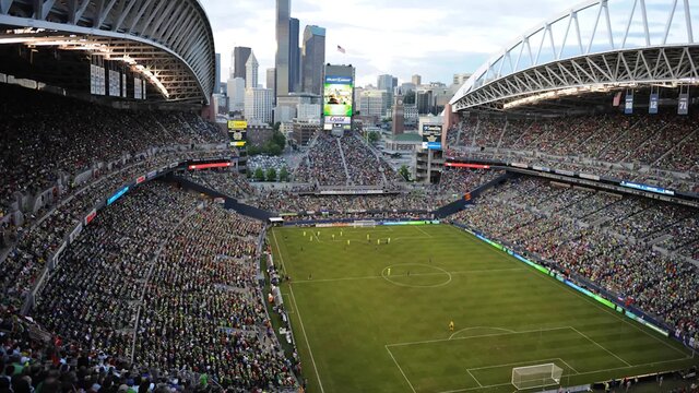 تیمملی در گرانترین ورزشگاه جهان به میدان میرود/ استادیومی با «صدای جهنم»