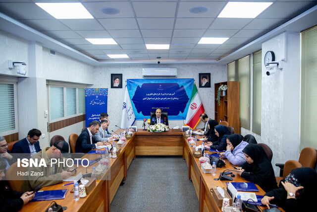 افتتاح مرکز مدیریت ارتباط با شهروندان ثبت احوال/ راه‌اندازی سامانه پاسخگویی ۱۵۱۰ برای خدمات هویتی