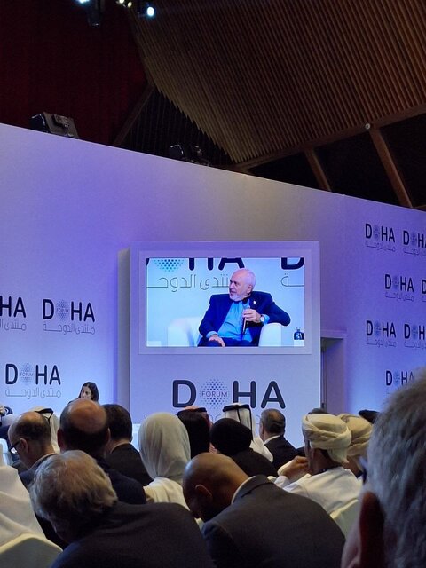 ظریف: ایران قوی است؛ امنیت ما وارداتی نیست