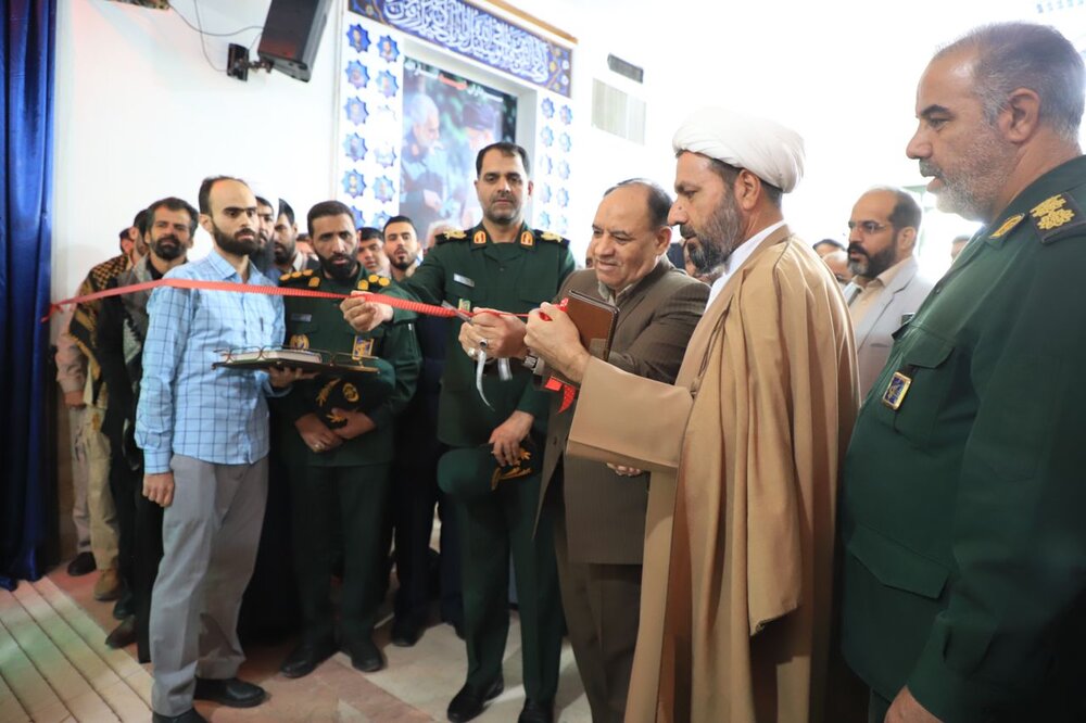 نمایشگاه «اسوه» در کرمان افتتاح شد