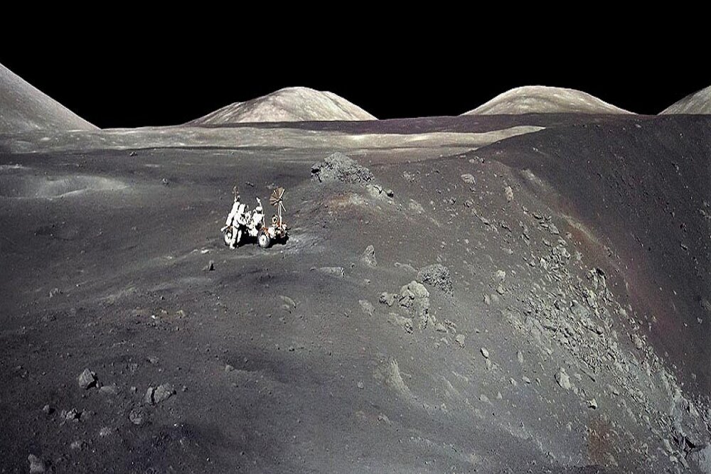 عکس روز ناسا از ماه‌نورد و فضانورد ماموریت «آپولو ۱۷»