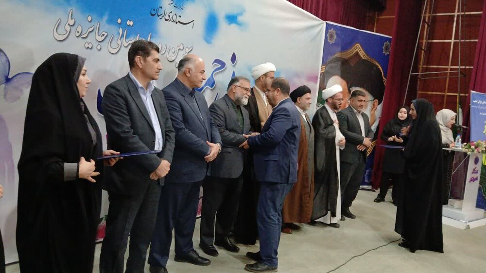 کسب رتبه نخست خبرنگار ایسنا در سومین رویداد جایزه ملی جوانی جمعیت