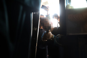 بازسازی صحنه سرقت مسلحانه از یک طلافروشی در کرمانشاه