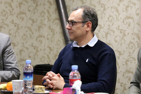 حضور رضا کبودی سردبیر خبرگزاری ایسنا کرمانشاه در بازدید استاندار کرمانشاه از دفتر خبرگزاری ایسنا