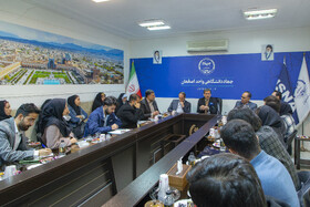 حضور استاندار اصفهان در ایسنا