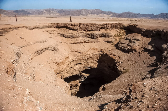 کرمان بر لبه پرتگاه؛ تهدیدی که از زیر پا می‌رسد