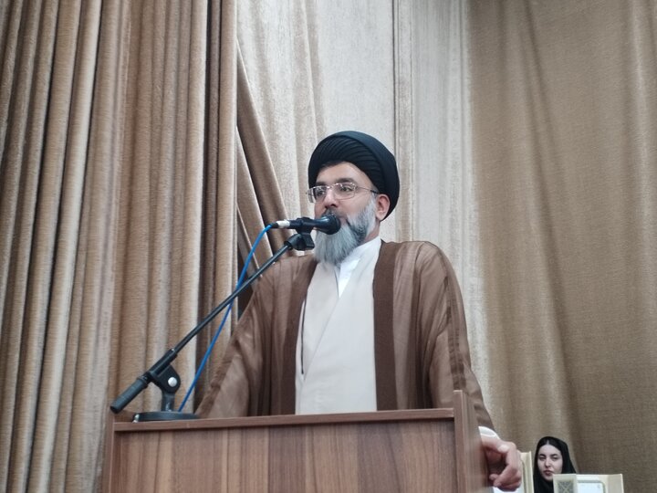 گرامیداشت روز دانشجو در دانشگاه فرهنگیان پردیس زینبیه پیشوا برگزار شد