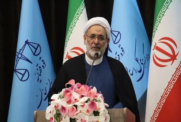 رئیس‌کل دادگستری سمنان  تاکید کرد: لزوم ساماندهی داوران و مقابله با داوری‌های غیرحرفه‌ای