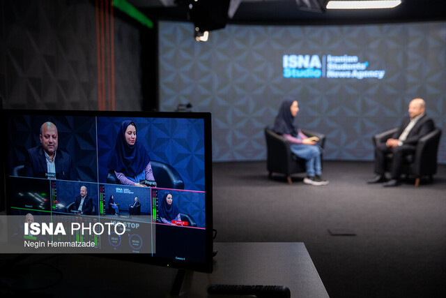 پاسخ معاون وزیر به چالش رسانه‌ها: کاغذ، اقتصاد و اینترنت خبرنگاران