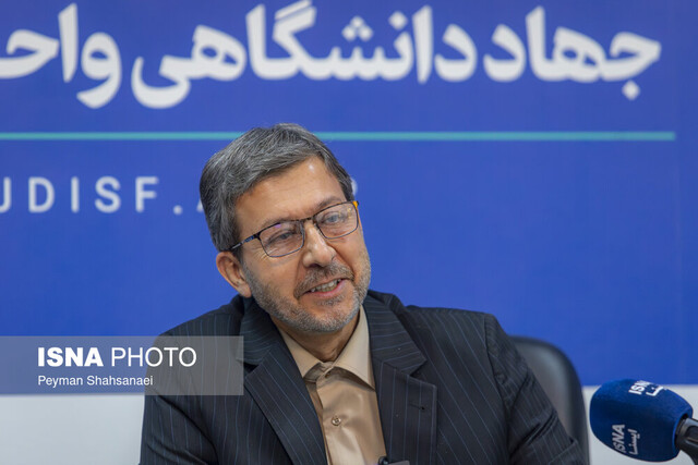 استاندار اصفهان: مجموعه نقش‌ جهان ظرفیت یک تحول بزرگ ورزشی در کشور را دارد