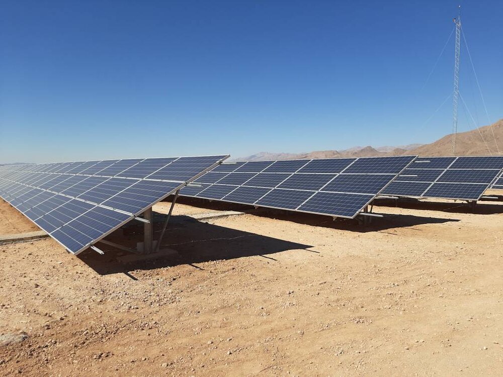 روند اعطای تسهیلات احداث نیروگاه‌های خورشیدی در فارس آغاز شد