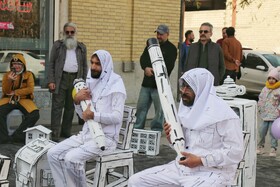 اجرای خیابانی «شب اسرار آمیز ستاره»در سی امین جشنواره بین المللی تئاتر کودک و نوجوان همدان