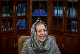 ژاله آموزگار در مراسم تولد ۹۸ سالگی فتح الله مجتبایی