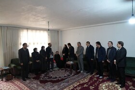 تجلیل جهاددانشگاهی اردبیل از مادر شهید «علی منتظر نظام»