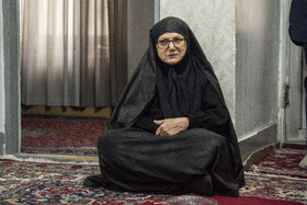 مادر شهید «محمدحسن قریب» عکاس ایسنا 