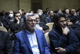 محمدرضا ظفرقندی، وزیر بهداشت در مراسم یادبود درگذشتگان خانواده معاون رییس جمهور