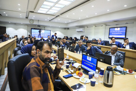 نشست فعالان اقتصادی استان کرمان با حضور سخنگوی دولت