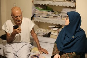 دیدار سخنگوی دولت با خیر مدرسه‌ساز کرمانی/ قدردانی از نیم‌قرن خدمت بی‌ادعای «عطا احمدی»