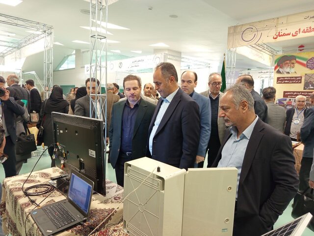 افتتاح نمایشگاه پژوهش و فناوری در دانشگاه سمنان/ تمجید مدیرکل دفتر سیاستگذاری وزارت علوم از محصولات جهاددانشگاهی