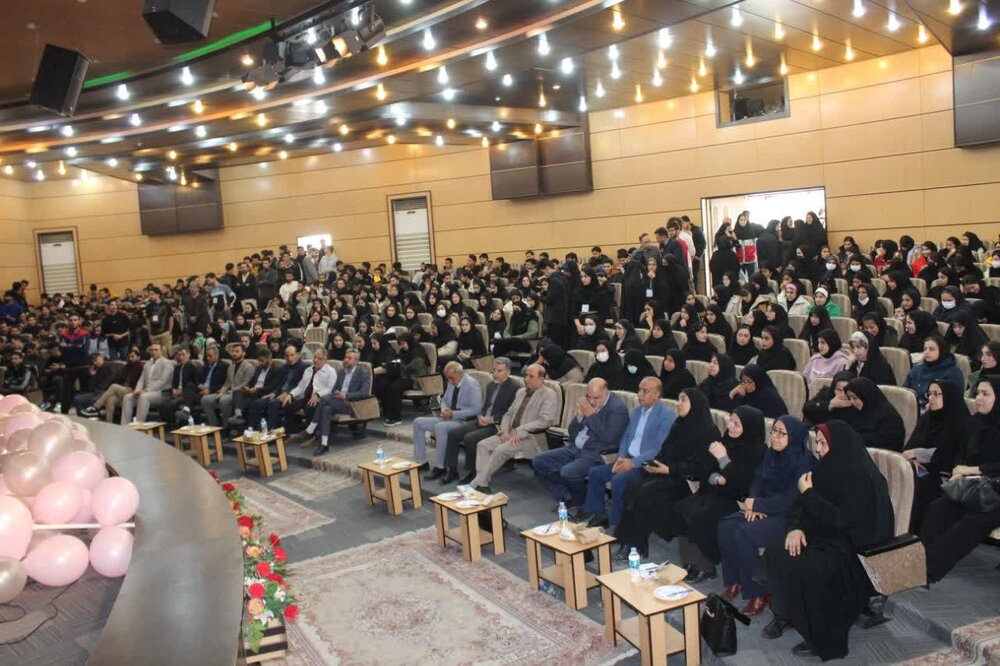 تحصیل ۱۷ هزار دانشجو در دانشگاه‌های سمنان/ ۷۰ درصد دانشجویان غیربومی هستند