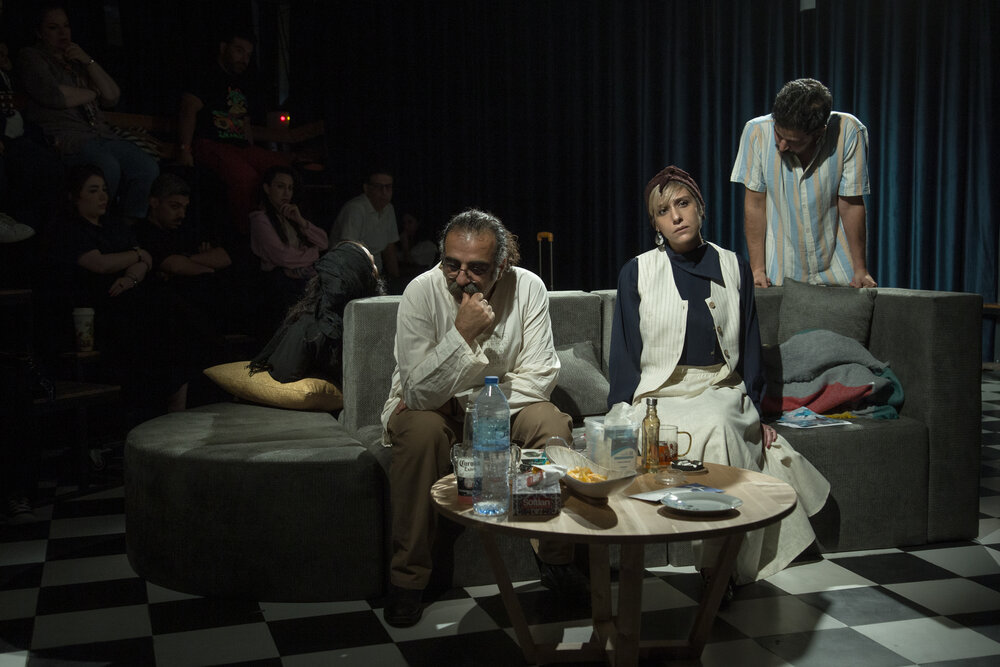 جواد یحیوی، صدف طلایی و سعید زارعی در یک تراپی جمعی