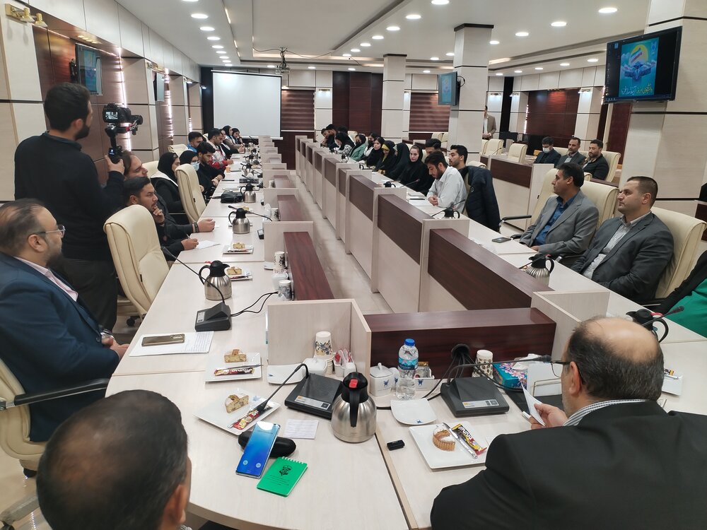 دغدغه اشتغال و مترو در شهرستان‌های ورامین و پیشوا / دانشجویان خواستار حل فوری مشکلات شدند