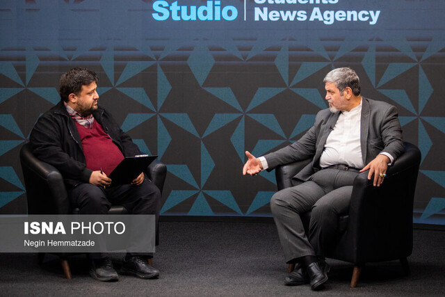 اخبار سیاسی ۱۸ آذر؛ عذرخواهی عارف از مردم/توضیح وزیرکشور درباره حقوق کارکنان این مجموعه