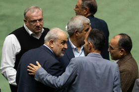 عباس علی‌آبادی، وزیر نیرو در صحن علنی مجلس - ۱۸ آذر