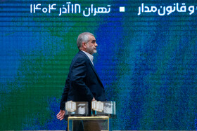 علی نیک‌زاد، نایب رئیس مجلس در جشنواره ارتقاء شفافیت و رفع موقعیت های تعارض منافع