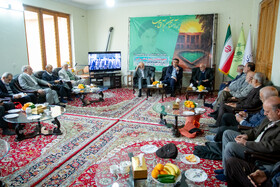 نشست استانداران ادوار استان مرکزی در خانه تاریخی امام خمینی (ره) در خمین