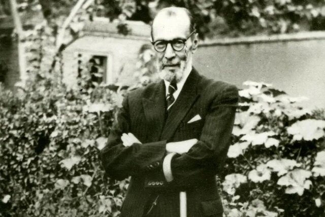 مردی که از هنر و سیاست شاهکار ساخت