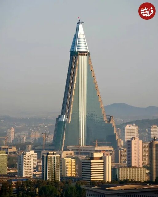 عکسهایی دیدهنشده از درون بلندترین ساختمان کره شمالی