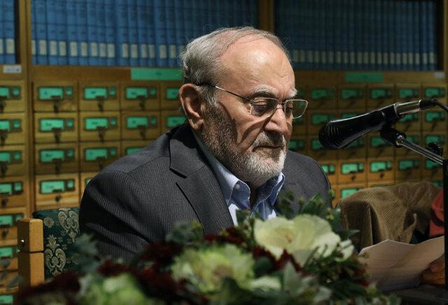 ۹۸سالگی دانشمندی که خشک نیست!