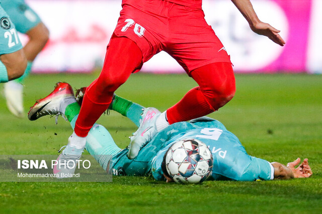 هفته سیزدهم لیگ‌برتر فوتبال ایران؛ پیکان - پرسپولیس